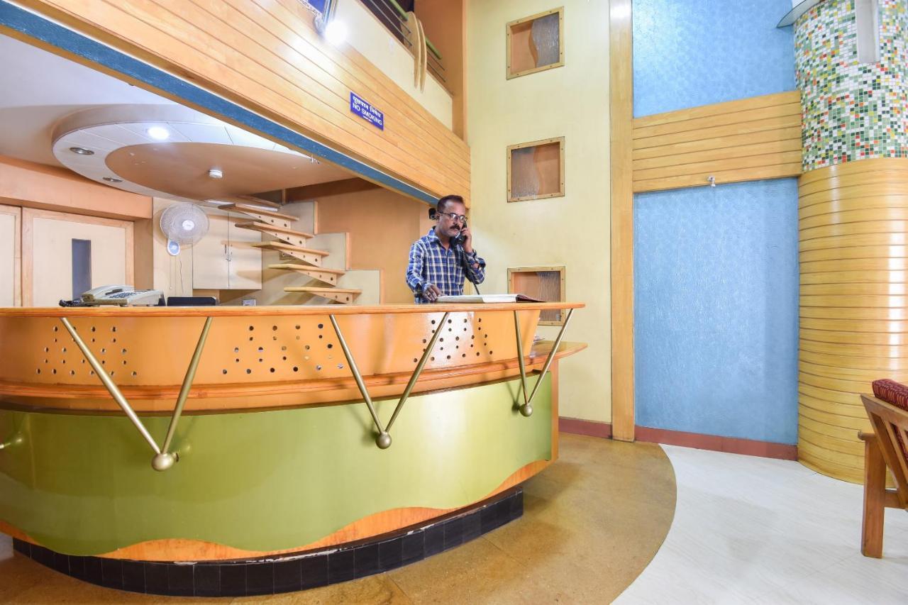 Oyo 63264 Hotel Shamiana Pandharpur Luaran gambar